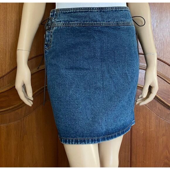 Vintage Jean Skirt Lace Up Sides Medium Wash Denim Mini Skirt Size Medium - Picture 1 of 10